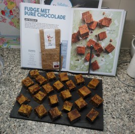 12 Fudge met Pure Chocolade