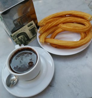 Chocolatería San Ginés